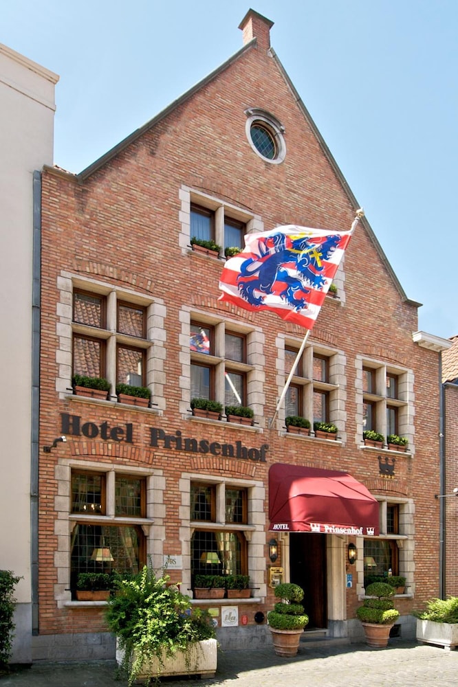 Dukes Palace Residence