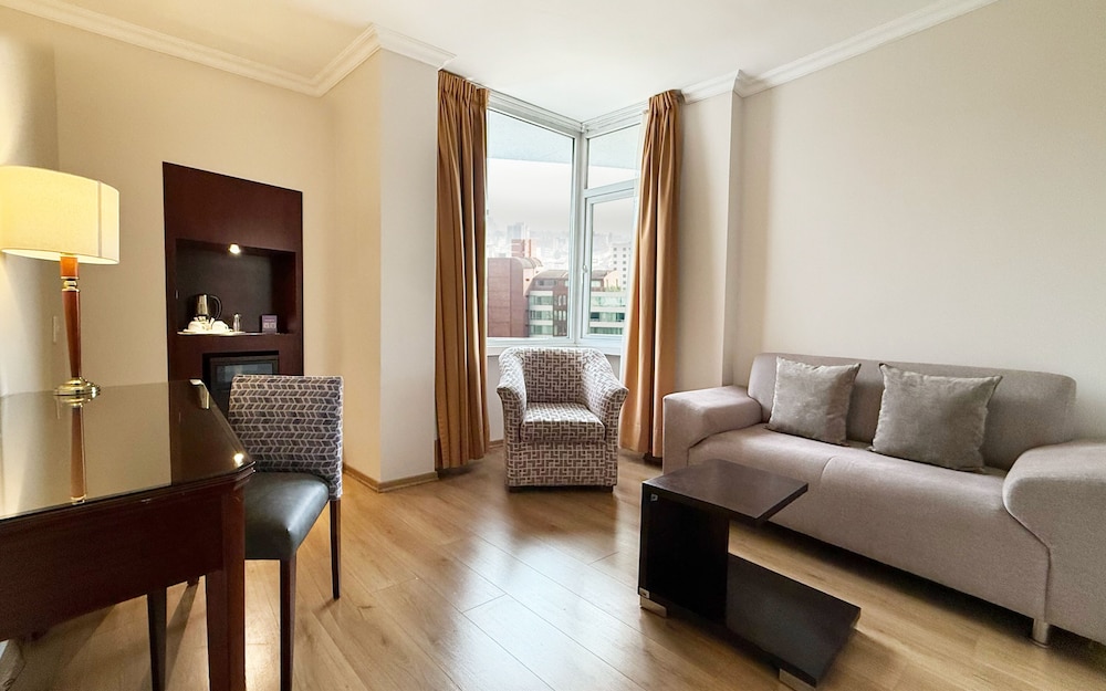 Mercure Alameda Quito 55/77