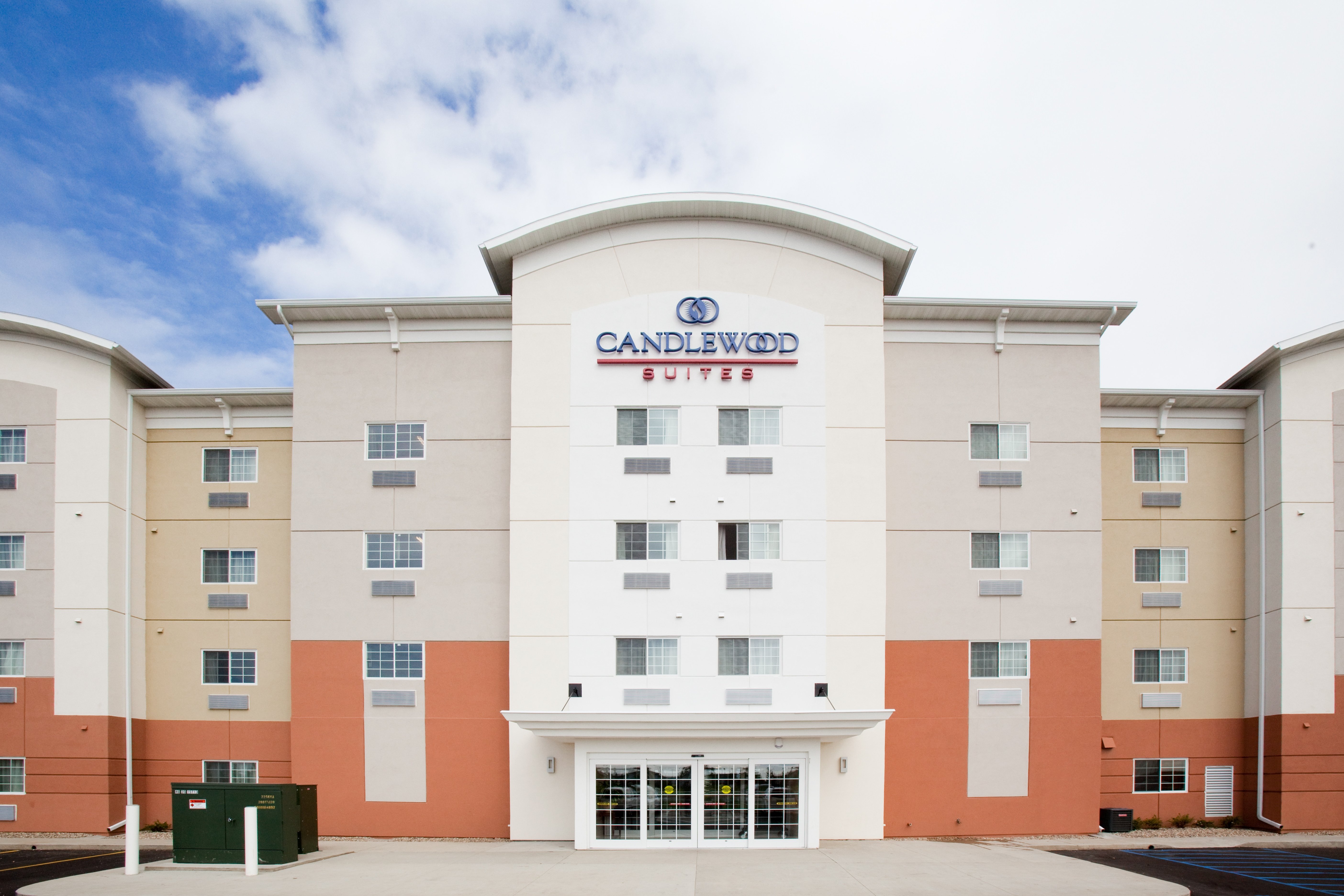 Candlewood Suites Minot 2/20
