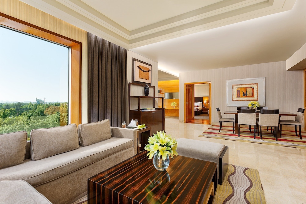 Crowne Plaza Gurgaon 50/82