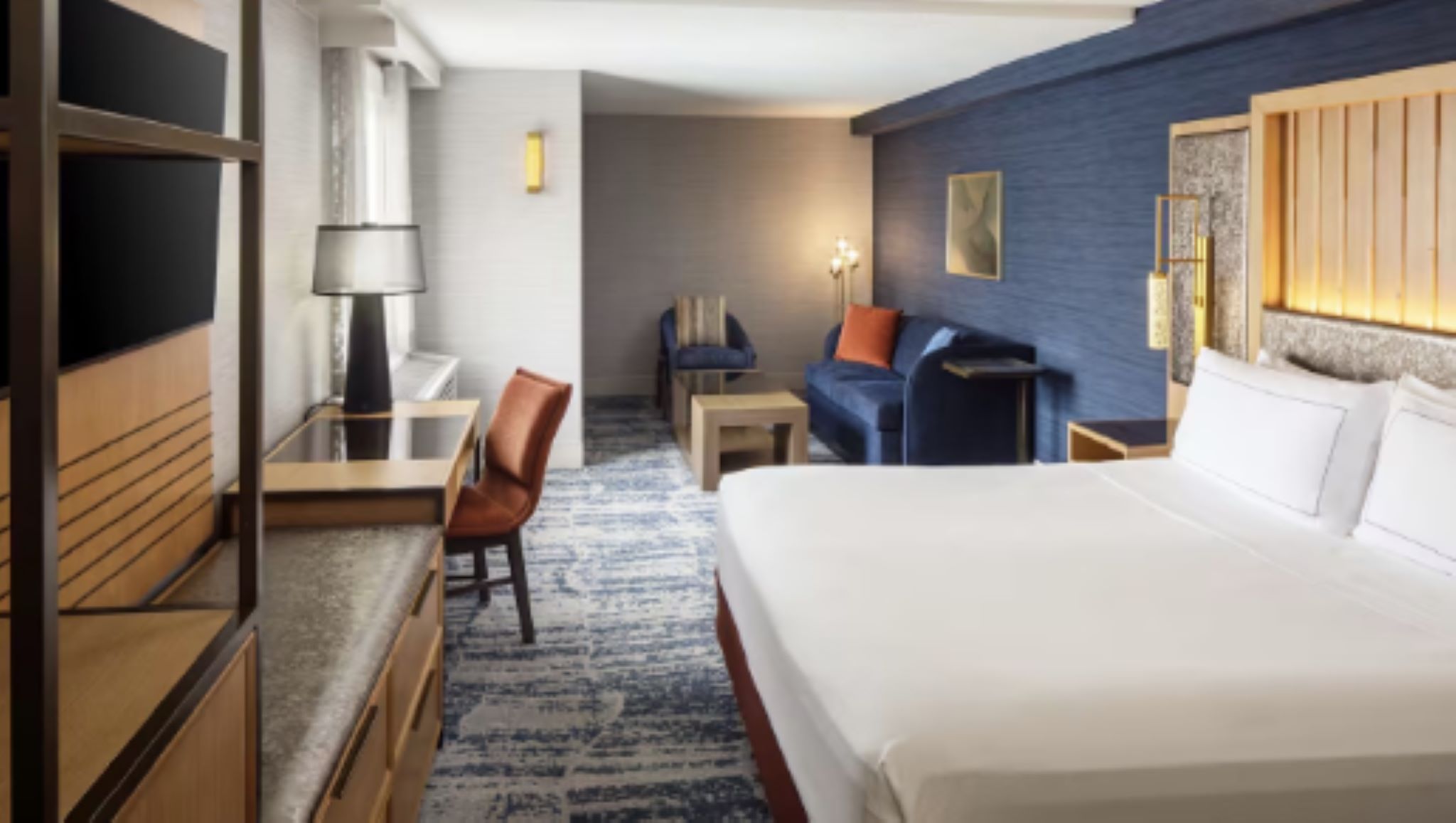 JUNIOR SUITE, KING BED, HIGH FLOOR