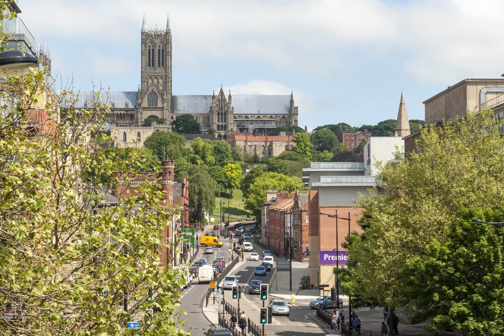 Premier Inn Lincoln City Centre Hotel 48/58