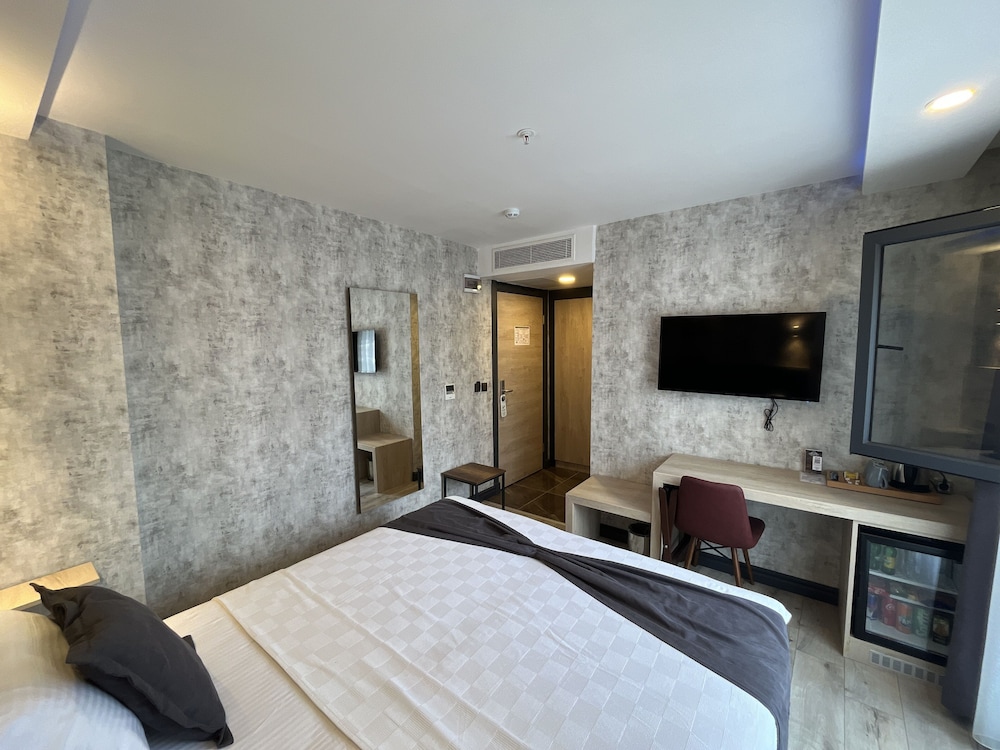 Avni Bey Otel 20/43