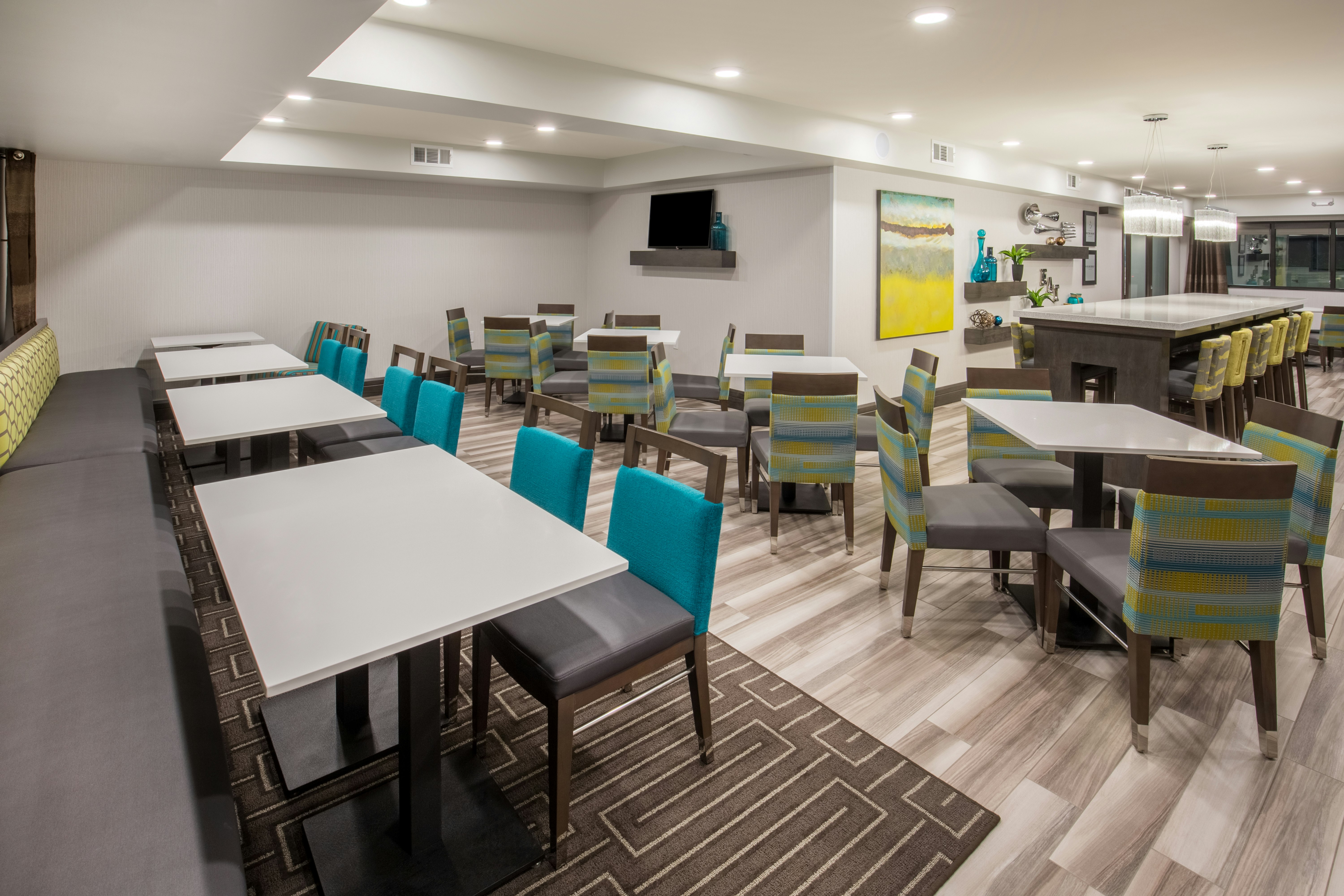 Hampton Inn Monterey 37/42