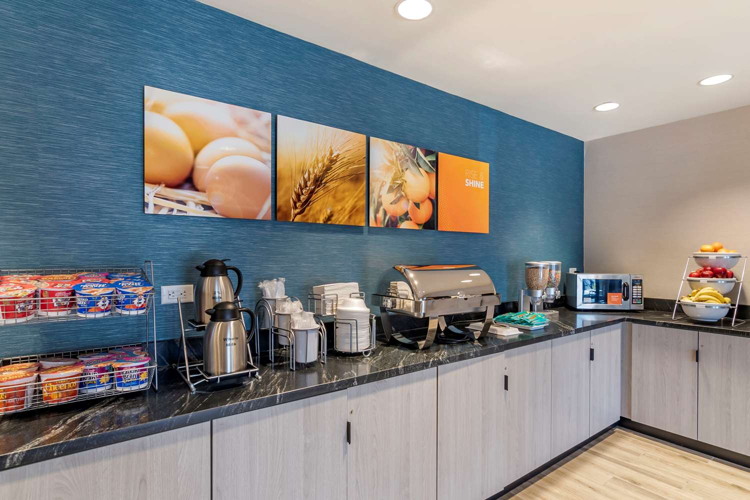 Comfort Suites Grandview - Kansas City 7/20