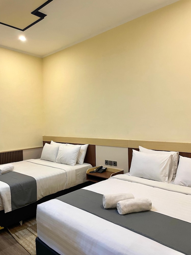 Berlian Abadi Hotel 13/55