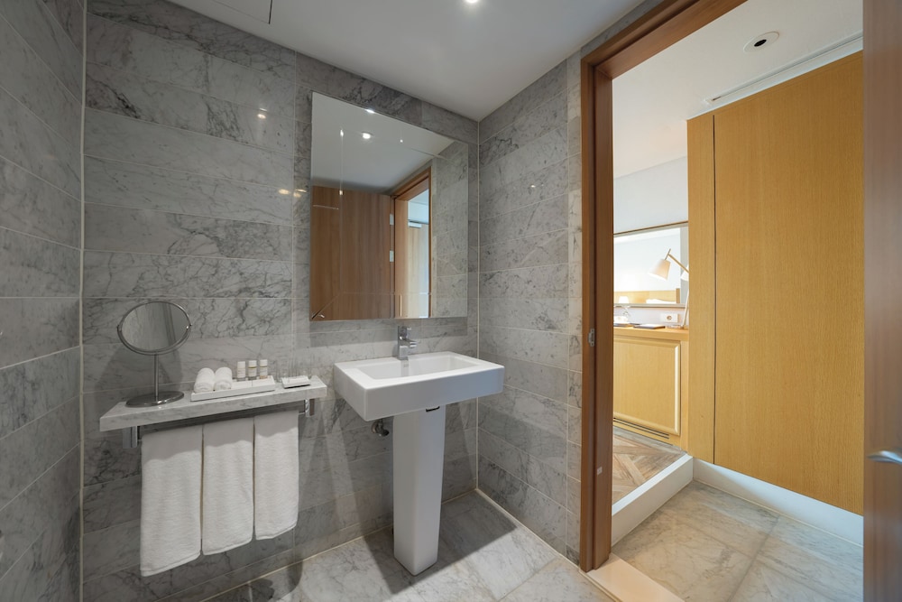 Hotel Illua 44/47