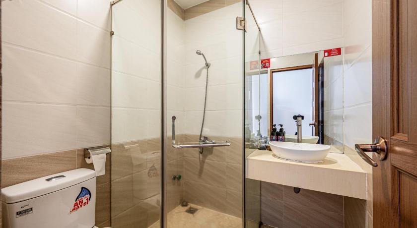 Cozrum - Love Hotel Tran Binh Trong 52/54
