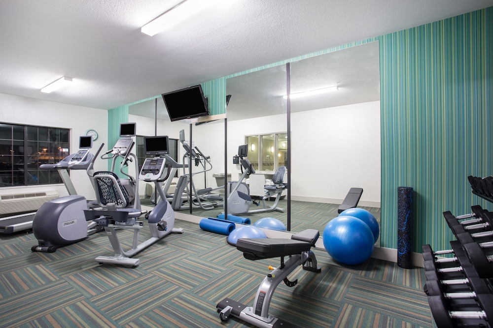 Holiday Inn Express Hotel And Suites Ft Collins 50/66