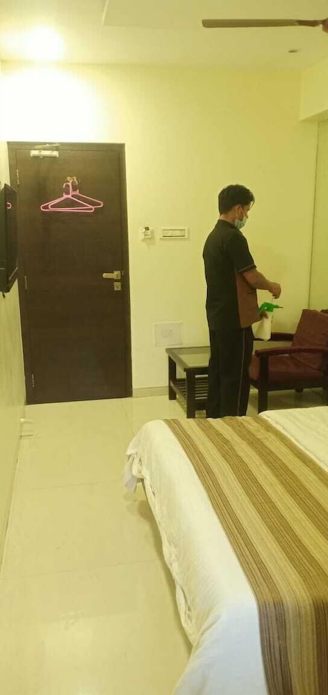 HOTEL NAVI MUMBAI 31/40