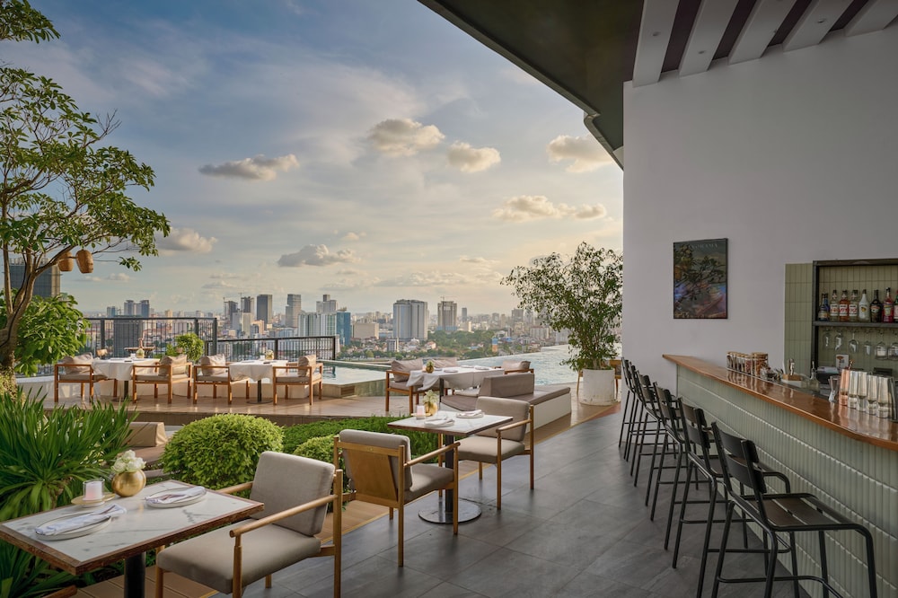 The Peninsula Phnom Penh 35/50
