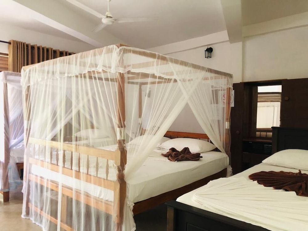 Mirissa Beach Inn 18/50