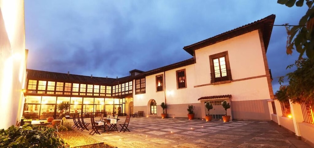 Casona Del Busto 4/55