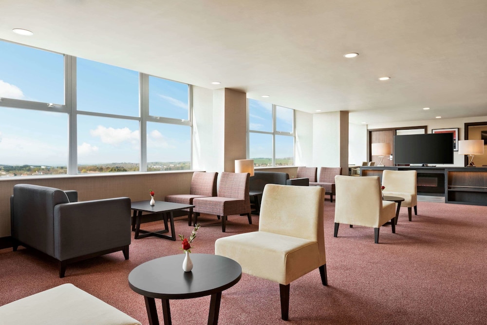 Ramada by Wyndham East Kilbride 12/30