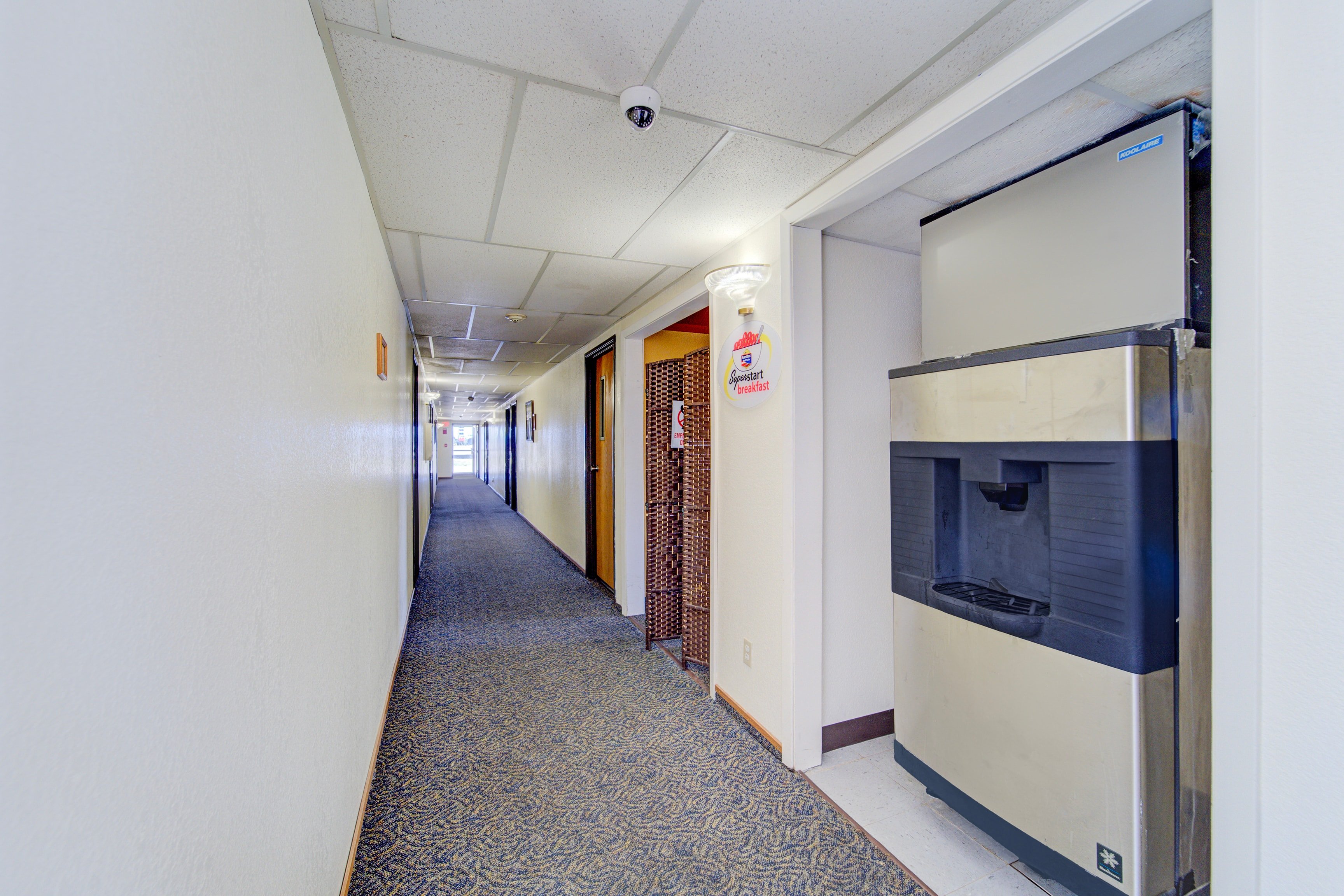 Capital O Amerihost Inn and Suites Kingdom City Hwy 54 MO 37/54