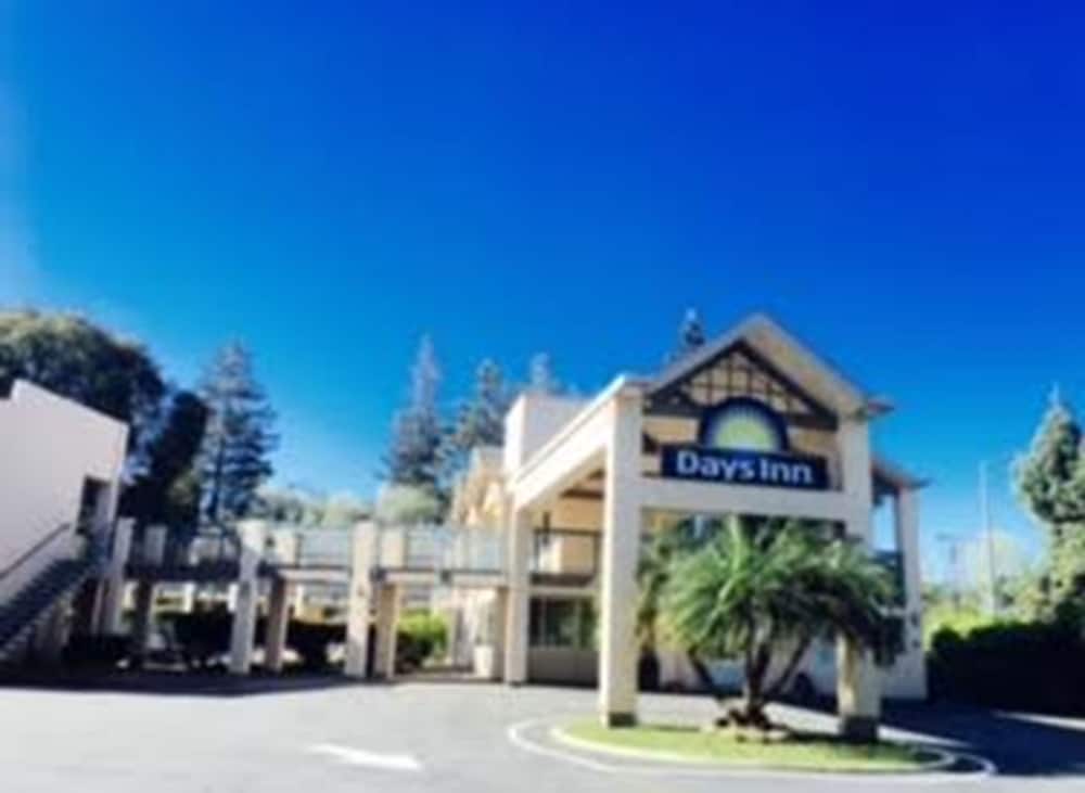 Days Inn by Wyndham Redwood City 3/55