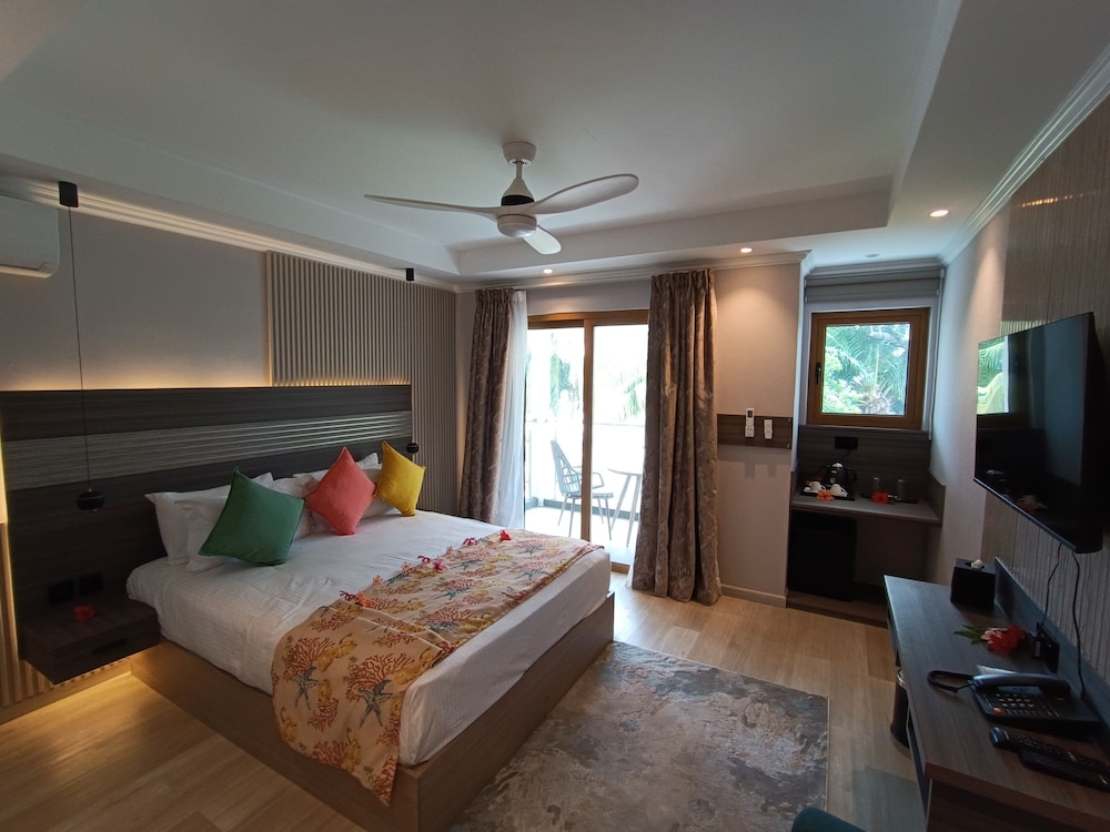 SUPERIOR, DOUBLE BED, SEA VIEW