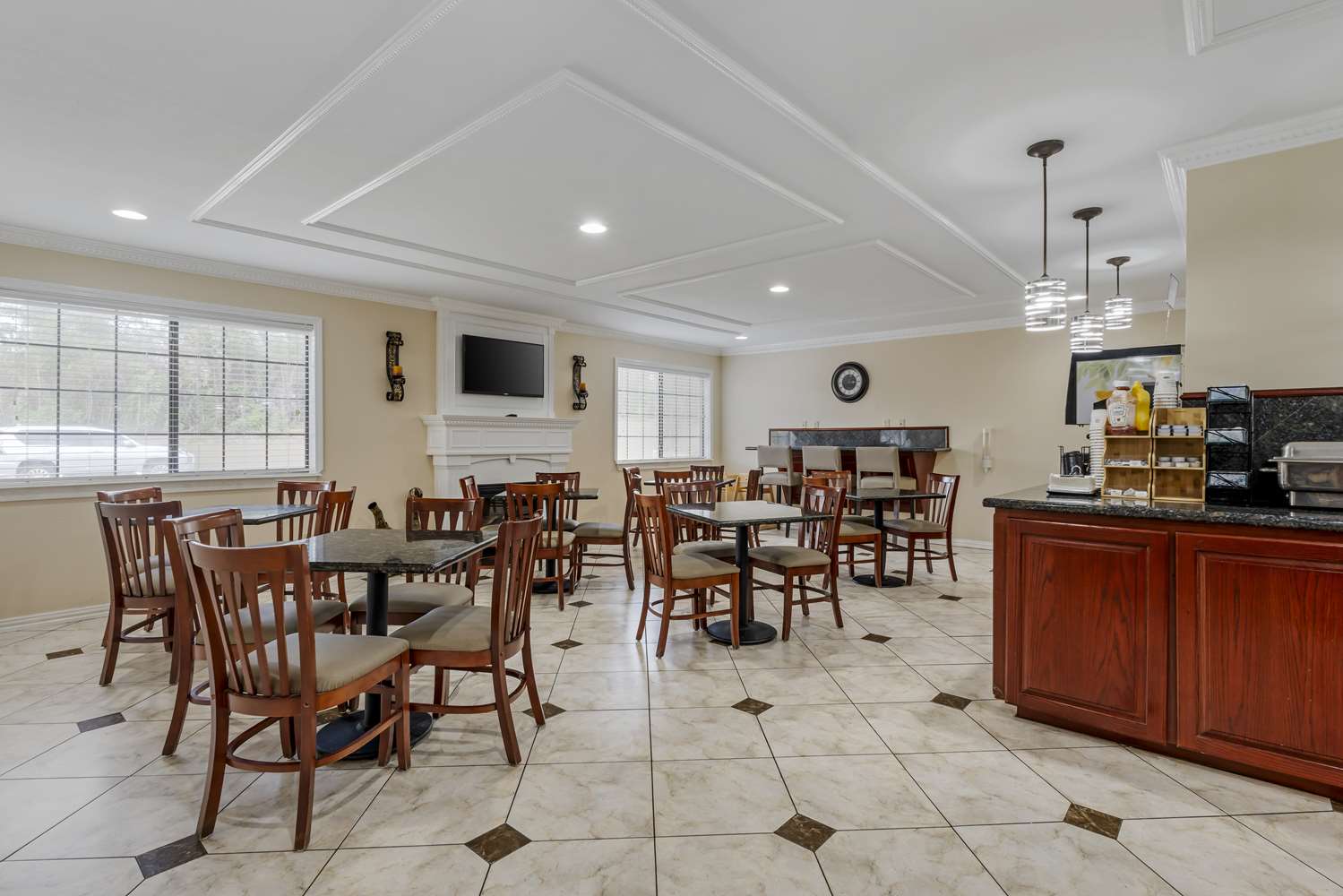 Best Western Pineywoods Inn 7/10