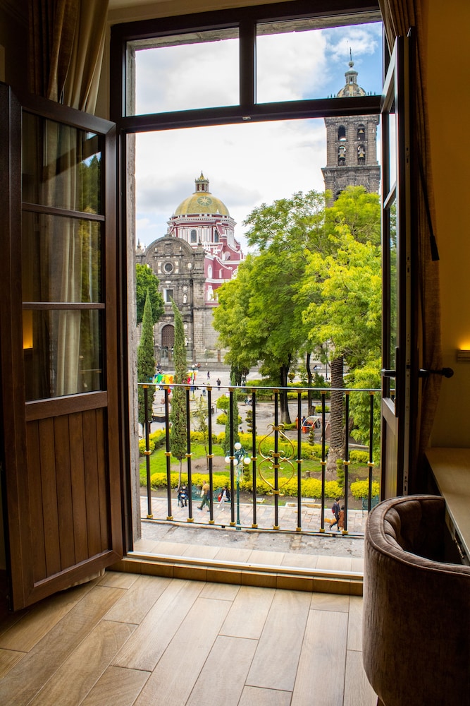 Voco Royalty Puebla Downtown 5/63