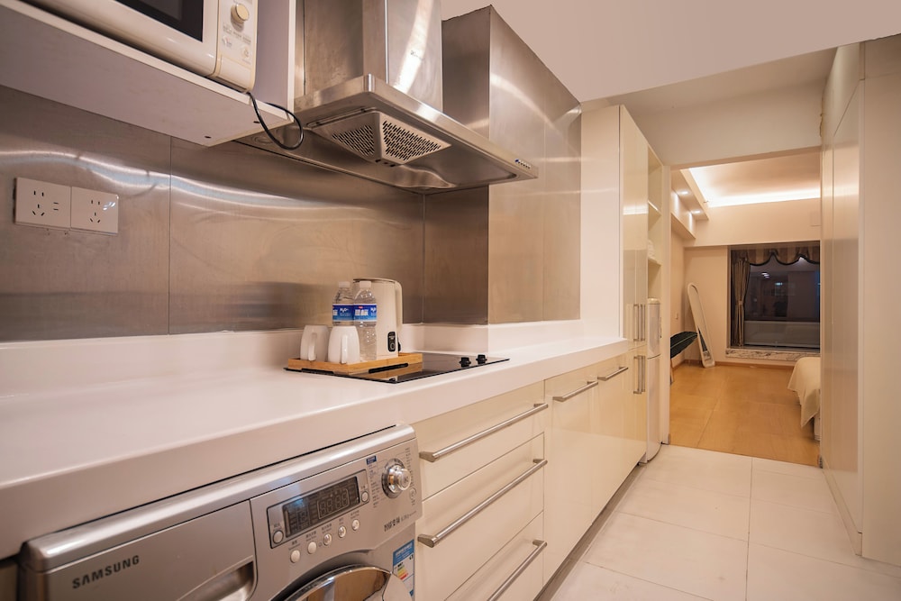 Private-Enjoyed Home ApartHotel - R&amp;F Stanley Apartment 8/50