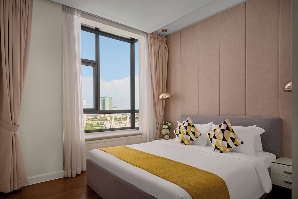 The Peninsula Phnom Penh 13/50