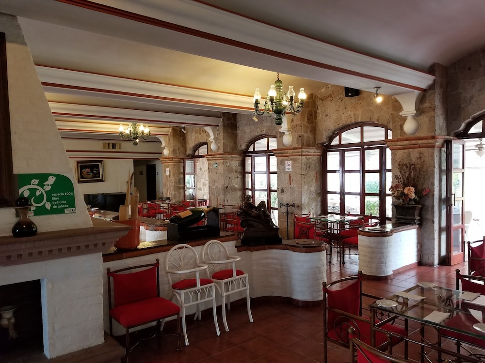 Gran Hotel Hacienda De La Noria 45/53