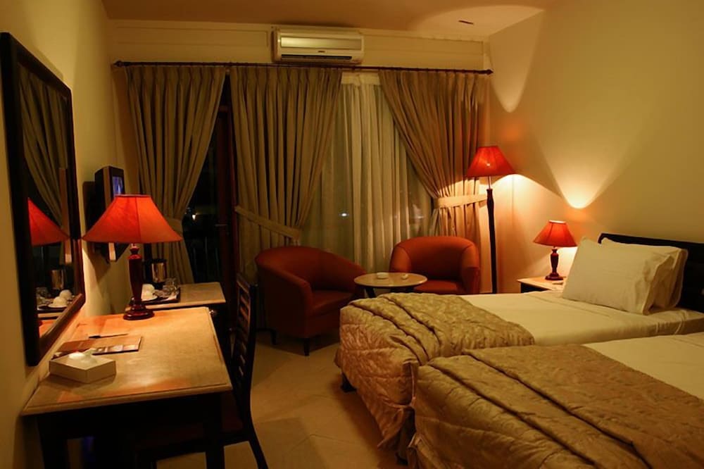 Dreamworld Resort Chalets Golf Club 16/50