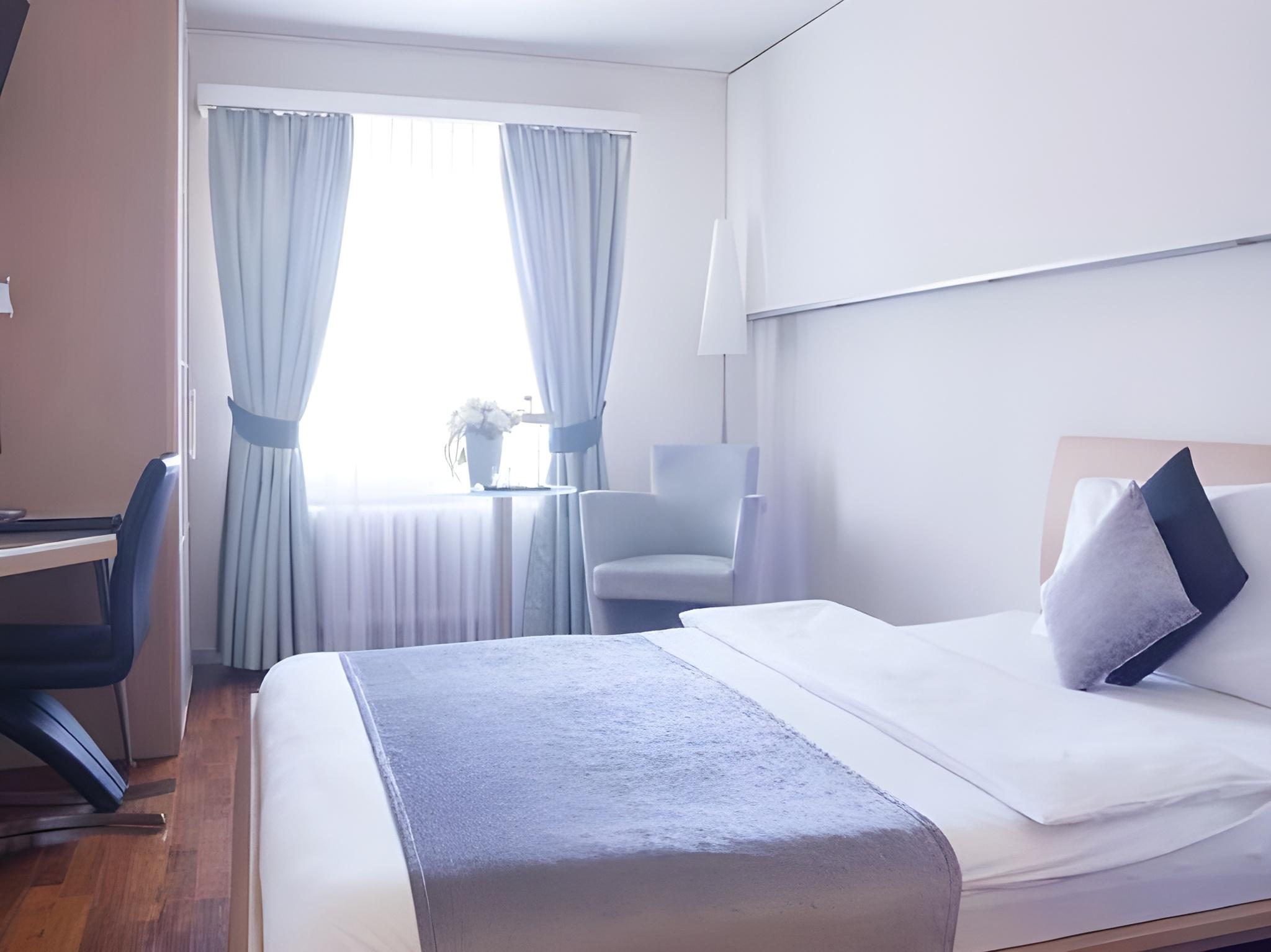 Semi Room, Standard, Single, Semi Double Bed