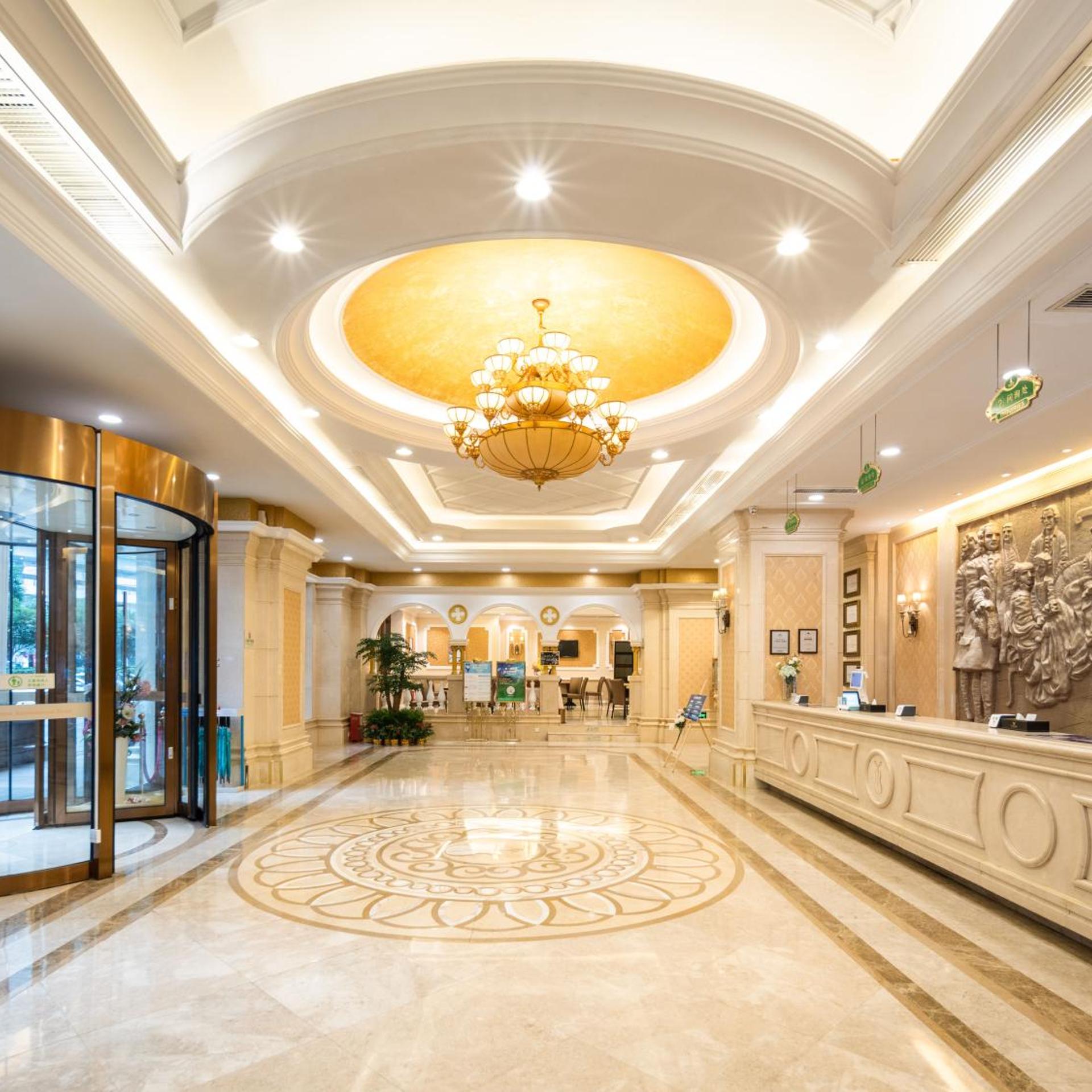 Vienna International Hotel (Wuhan Jiefang Avenue Tongji Medical College) 7/69