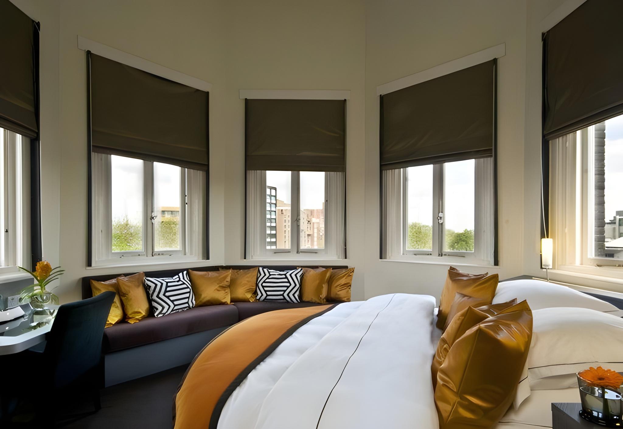 Tower, Suite
