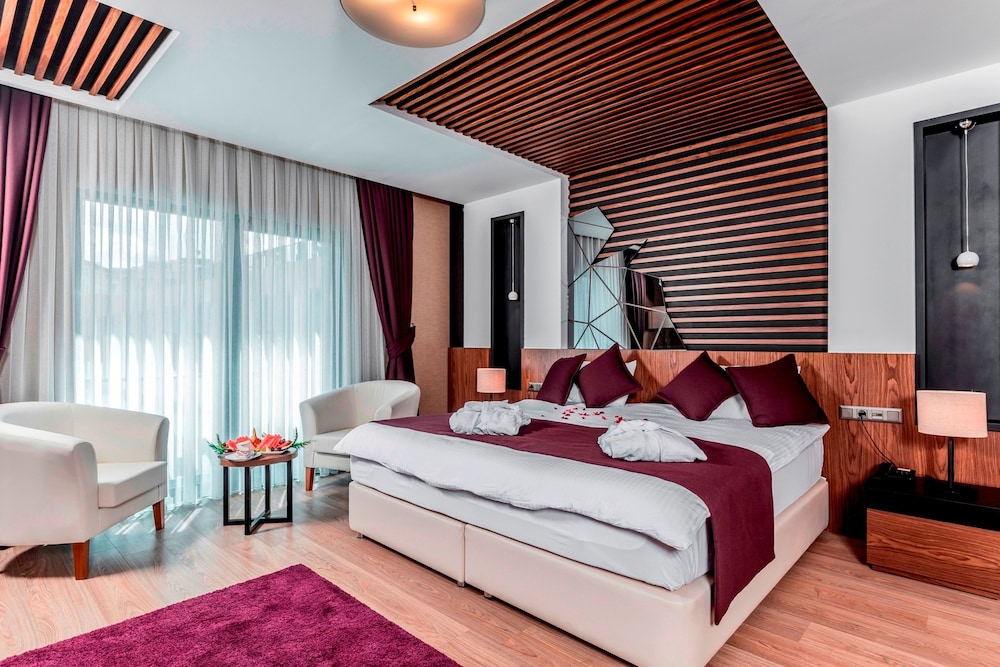 Aydinoglu Otel 14/63