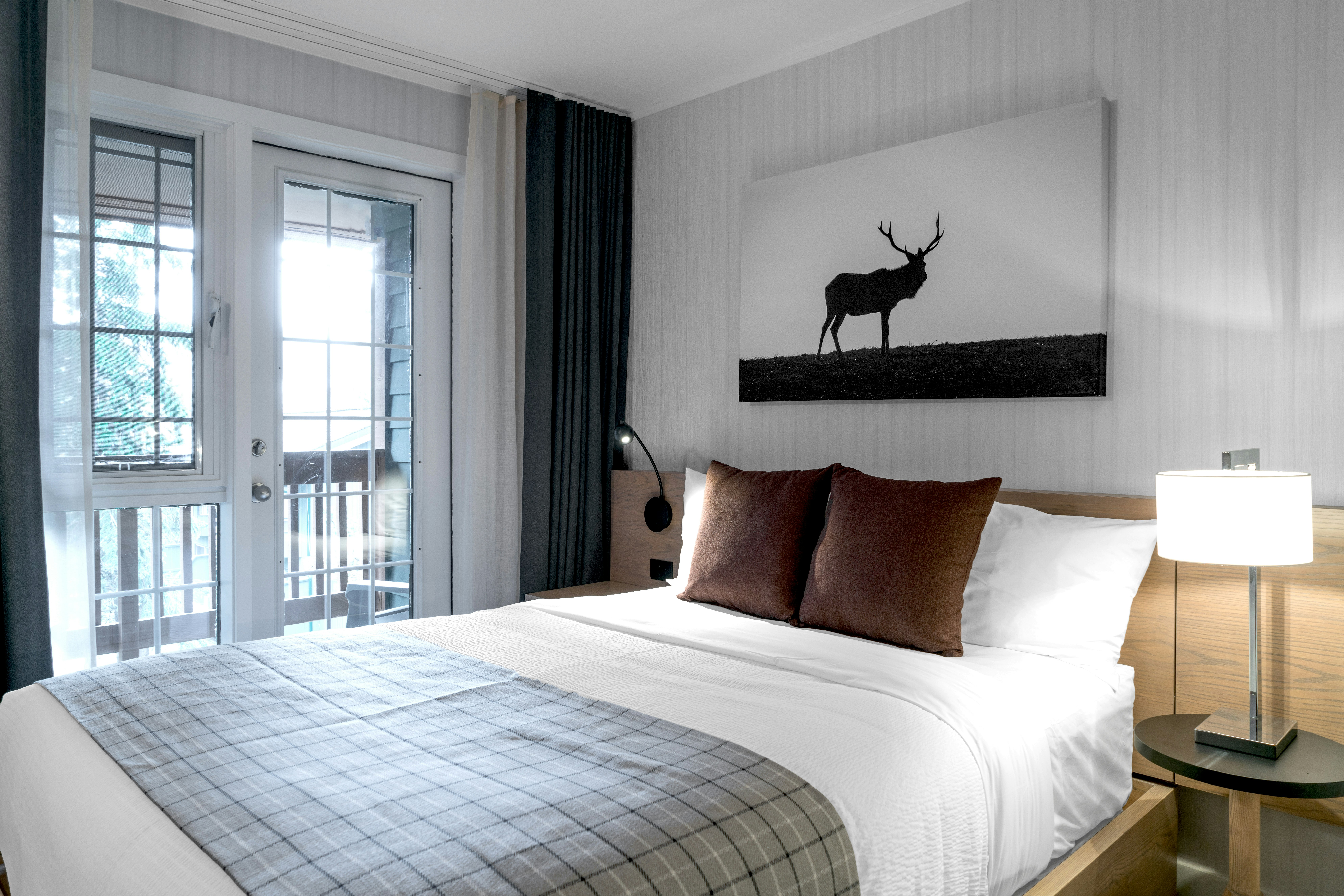 Lake Louise Inn 32/72
