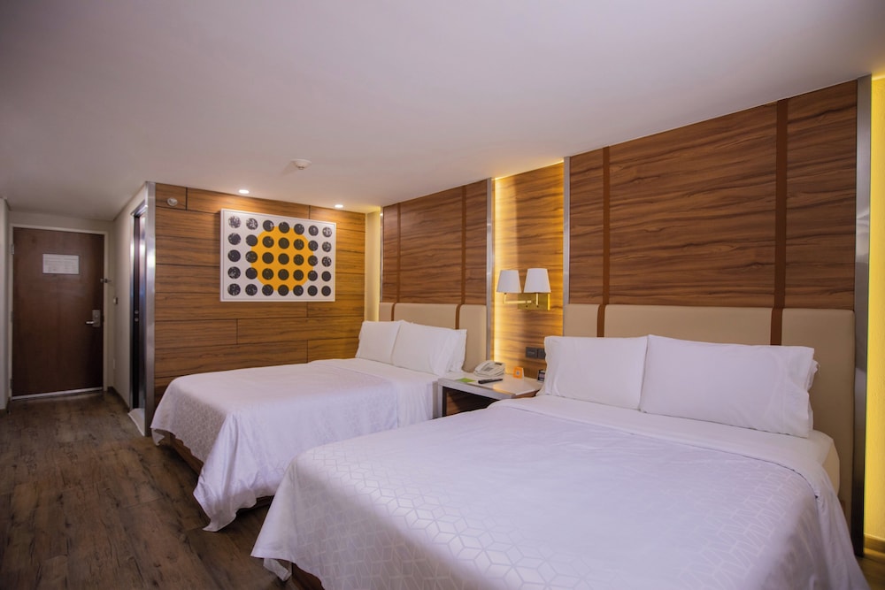 غرفة بريميوم بسريرين كوين، Holiday Inn Mexico Zona Centro by IHG 3/9