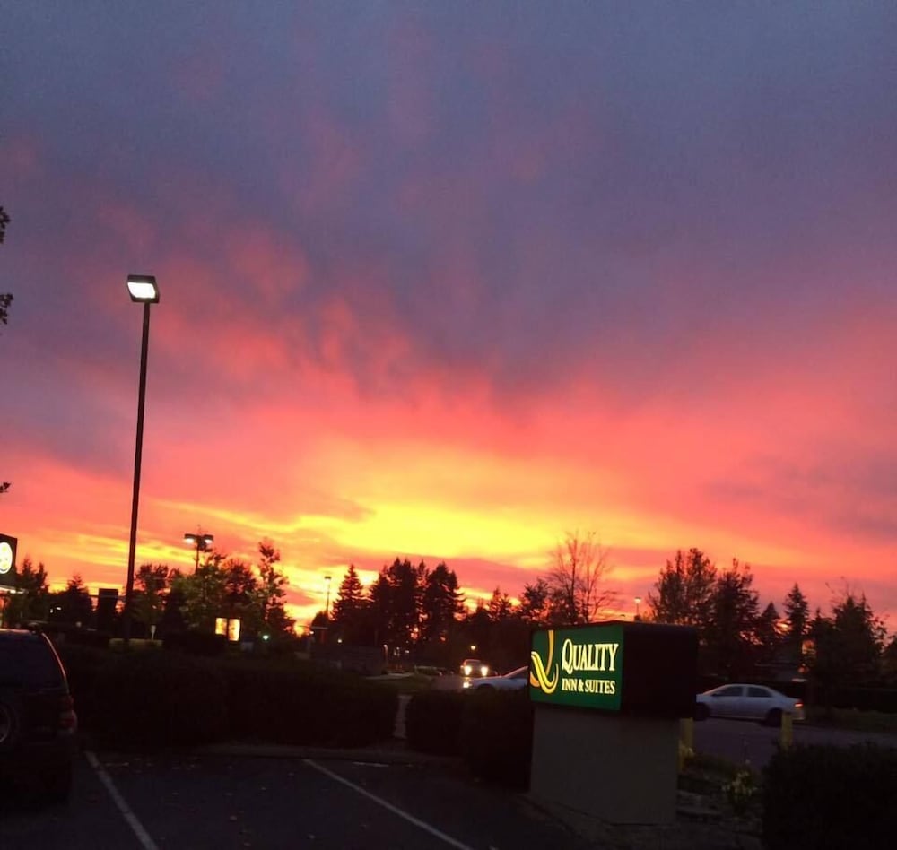 Quality Inn & Suites Lacey Olympia 65/66