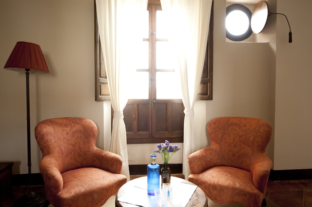 Hotel Cortijo del Marques 25/50