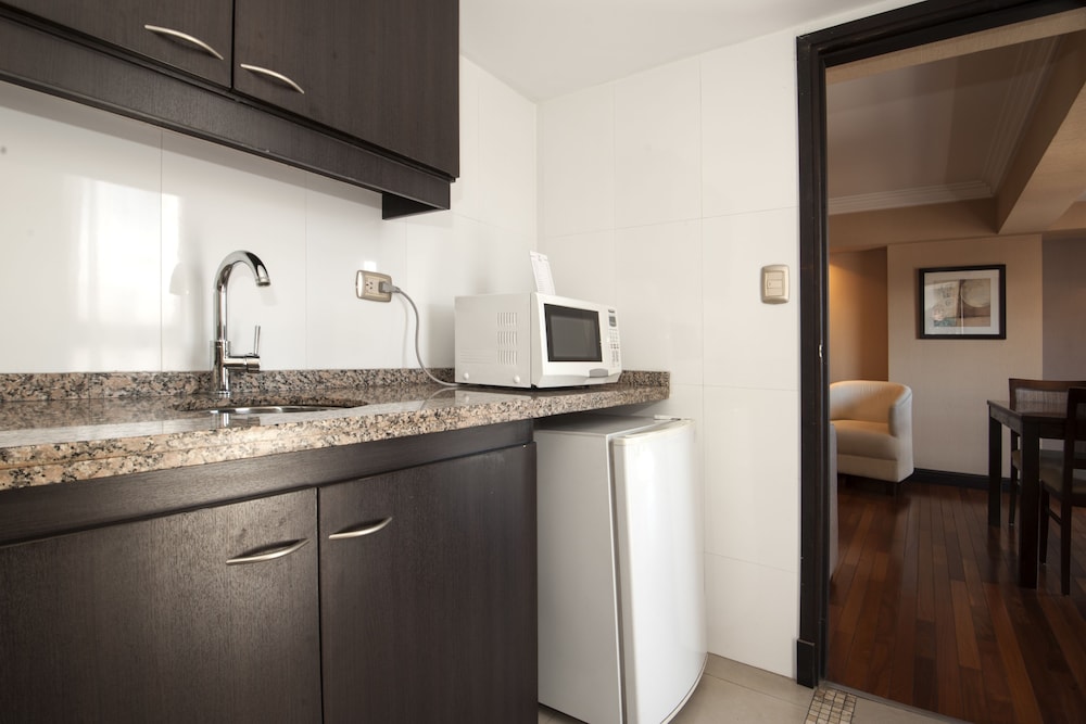 Premium Tower Suites 50/50