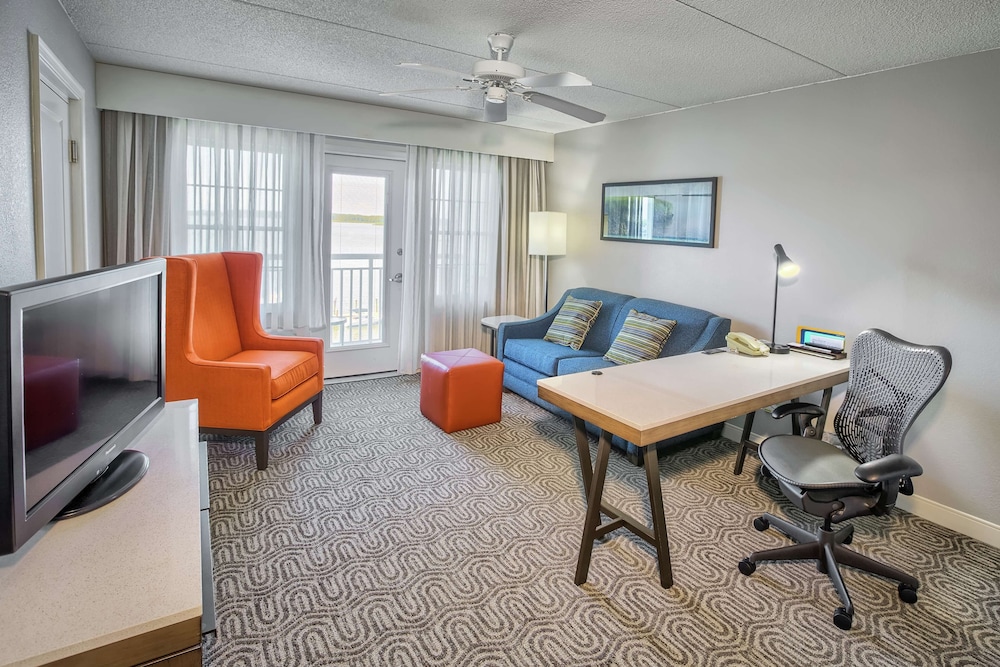 Hilton Garden Inn Kent Island Marina 45/51