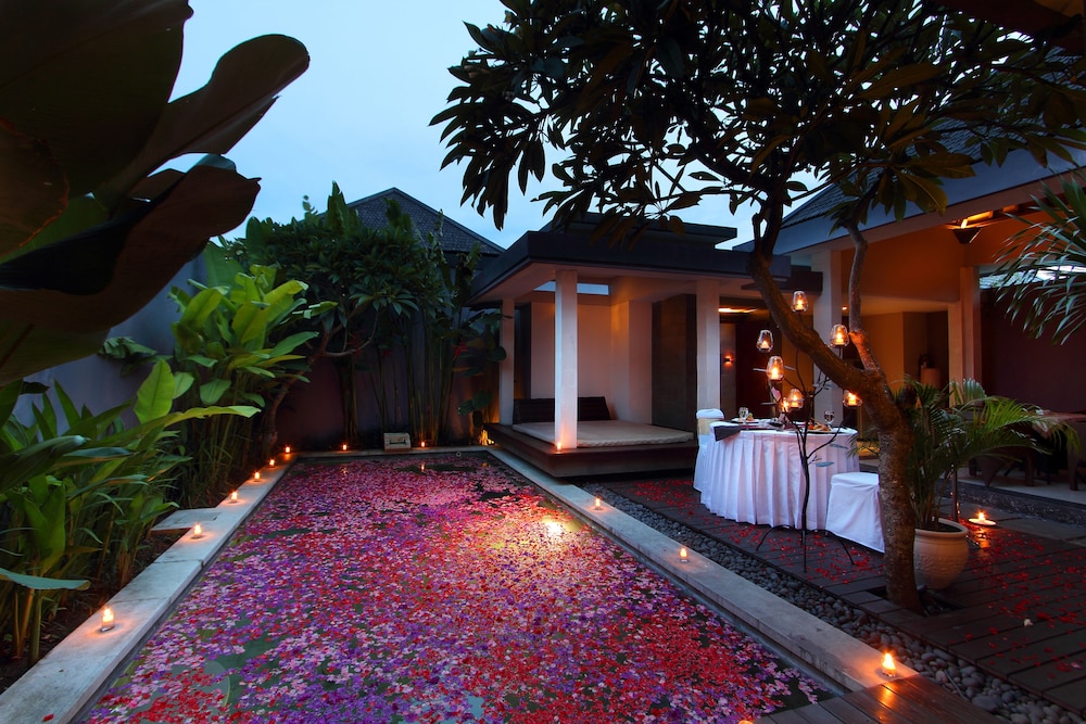 ARIA EXCLUSIVE VILLAS AND SPA 46/50