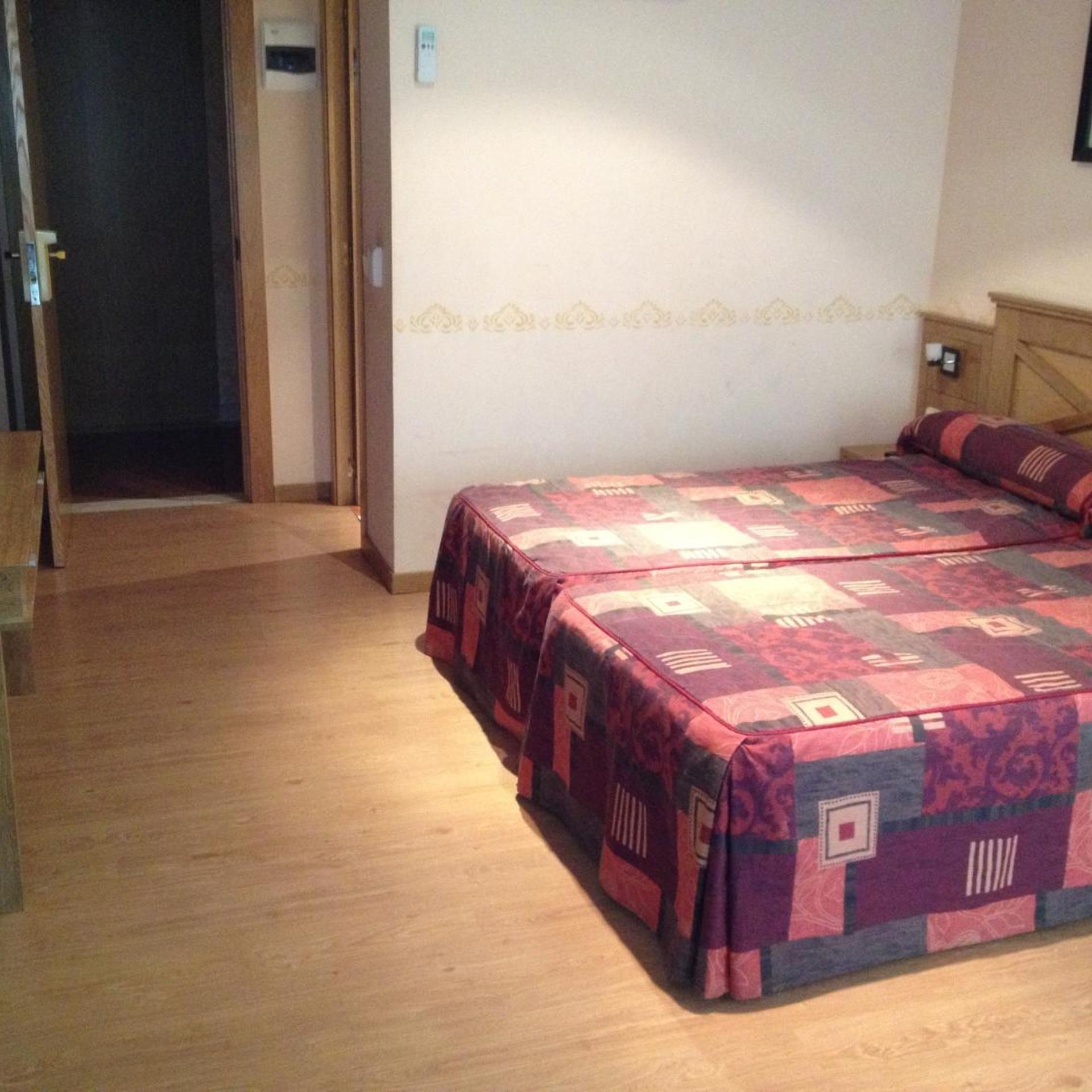 Hotel Don Angel 11/48