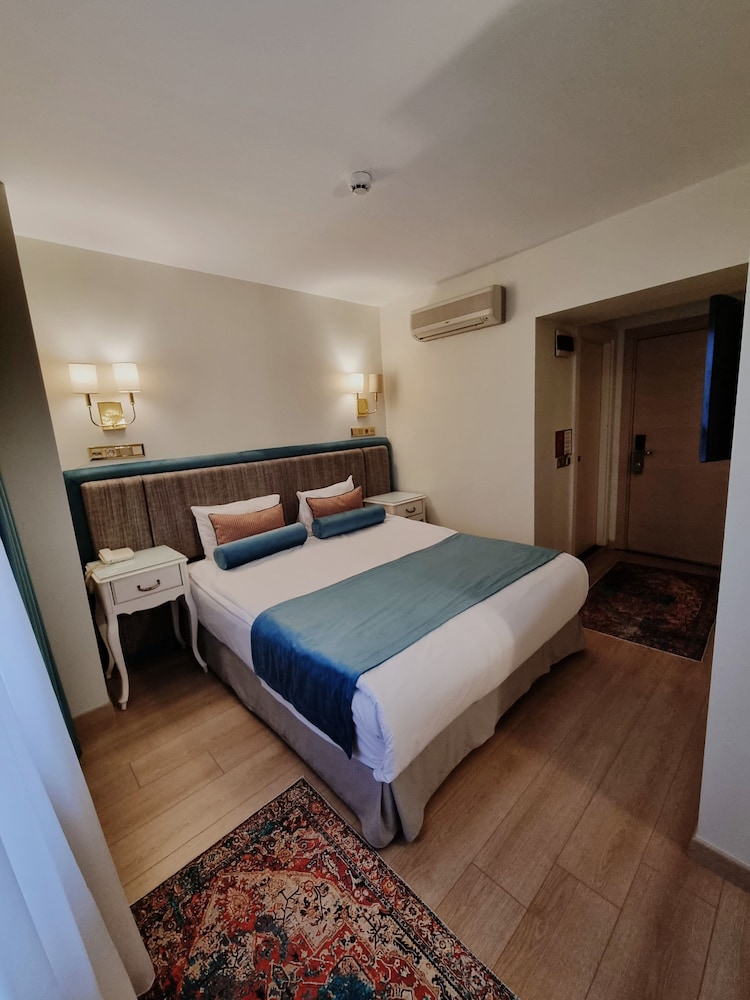 Taximtown Hotel 42/65