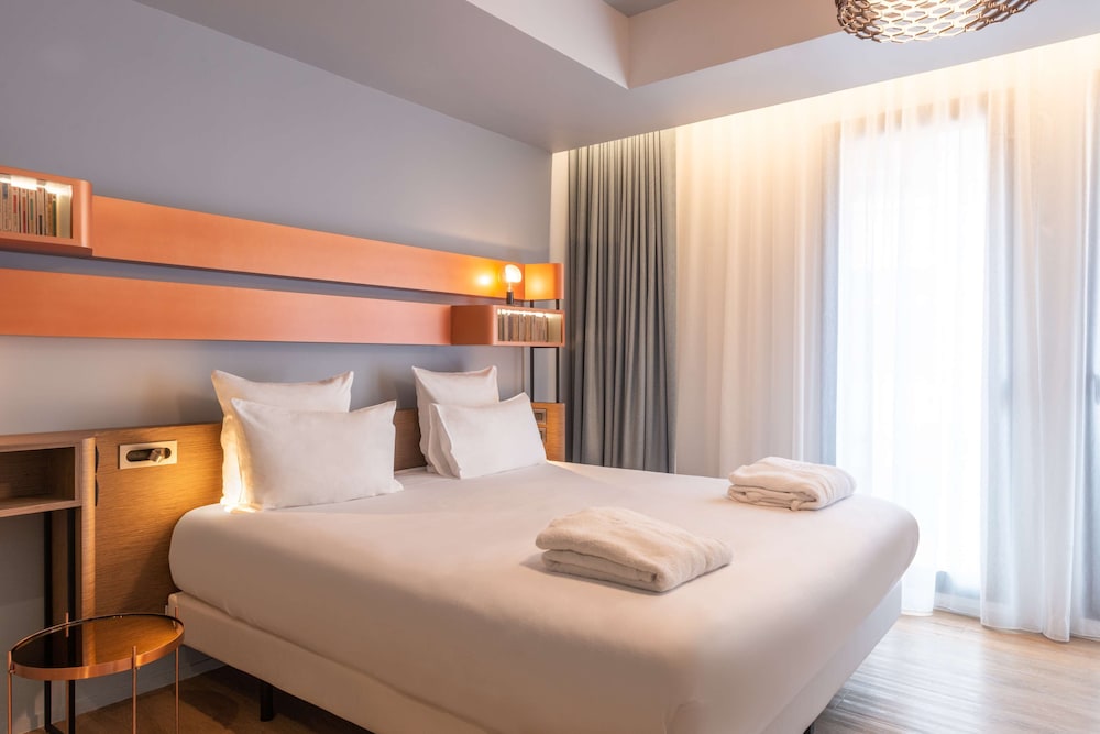 Golden Tulip Saint Malo 13/74