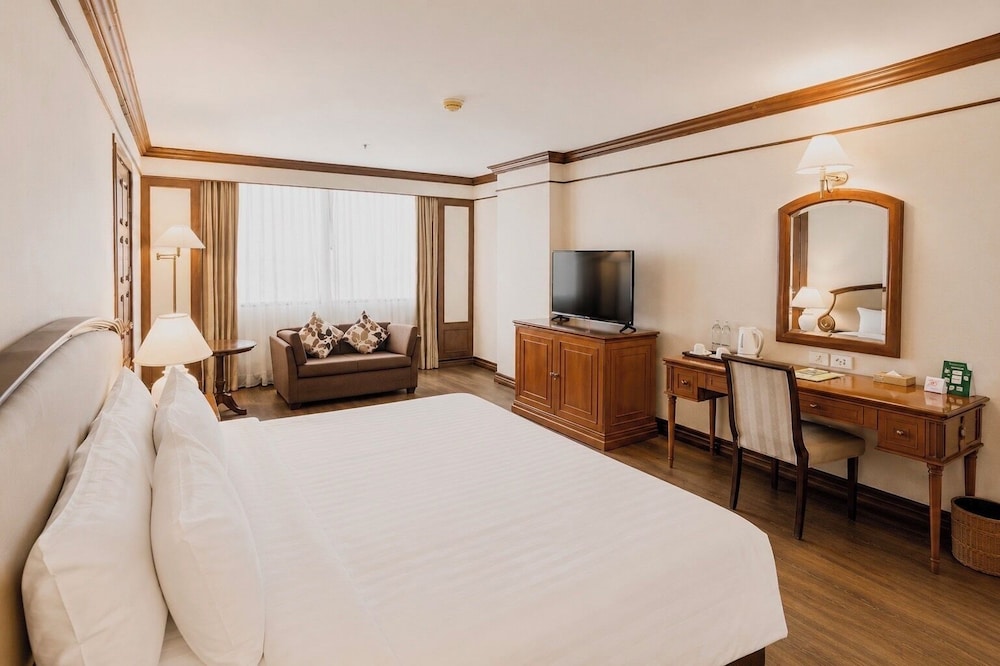 Twin Lotus Hotel 25/68