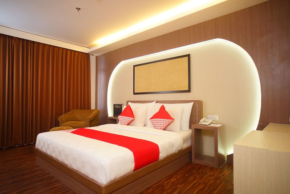 Collection O 166 Hotel Princess 28/33