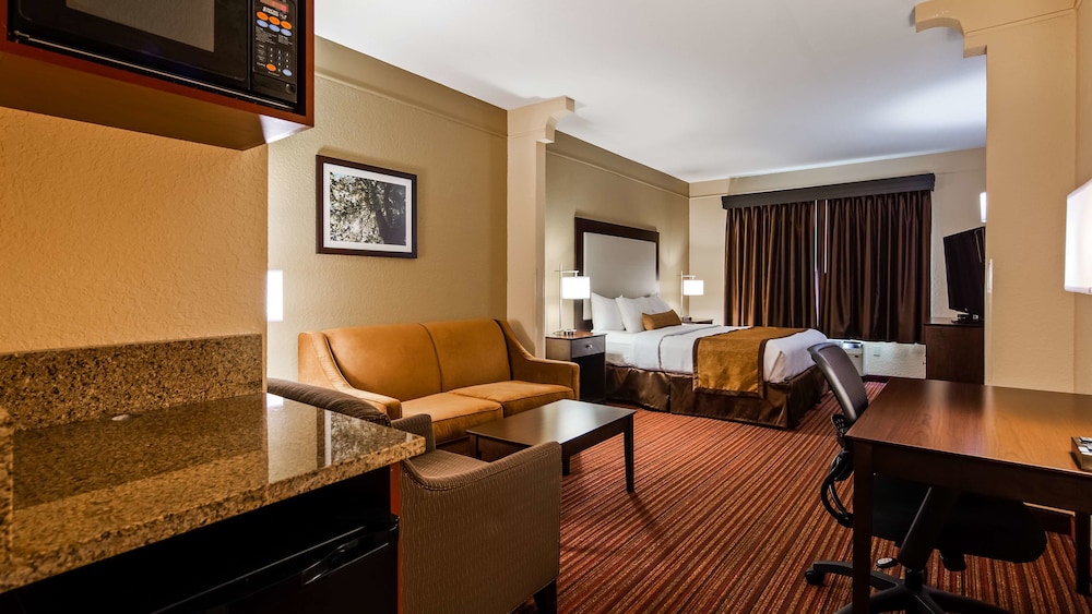 Best Western Plus Strawberry Inn & Suites 24/31