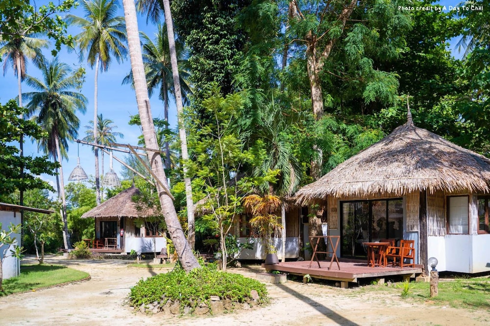 THAPWARIN RESORT(KOH NGAI) 47/50