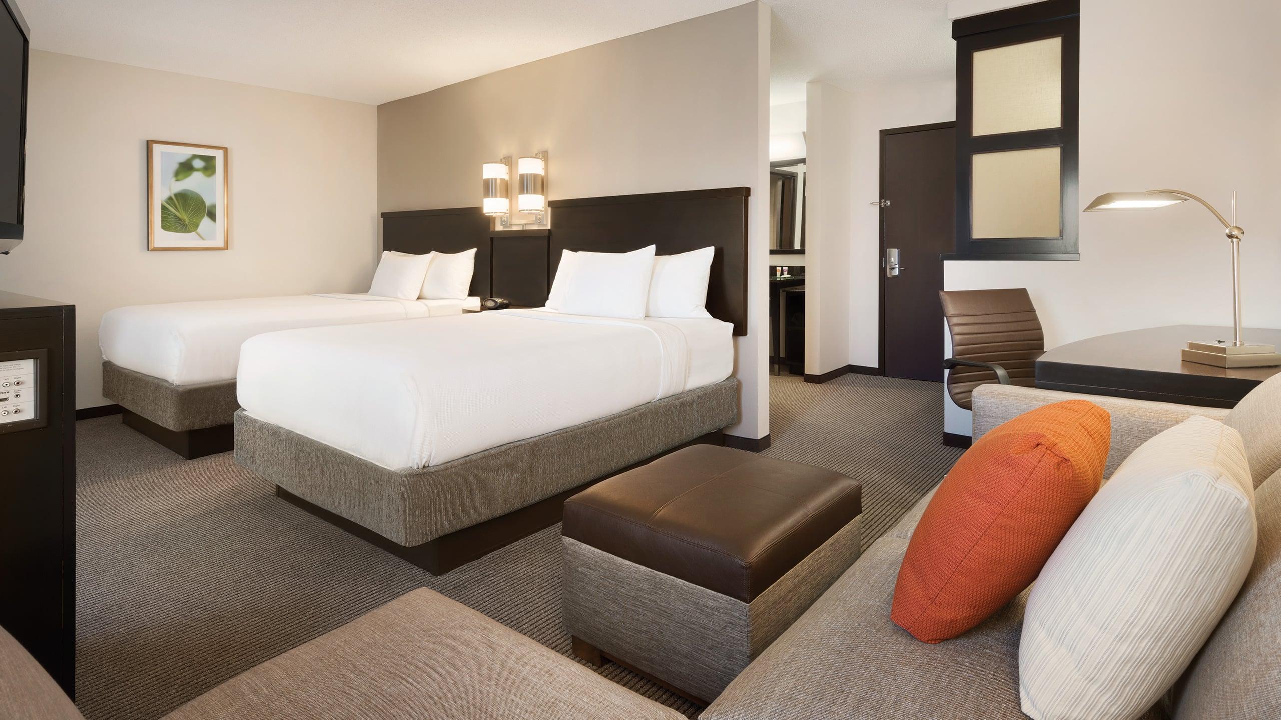 Room, Queen Bed