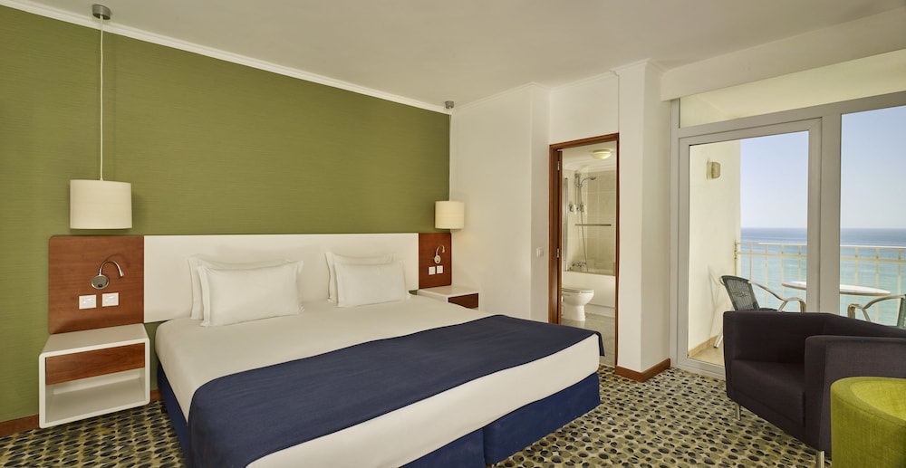Casa de Sada Algarve Beach Resort, Curio Collection by Hilton 4/27