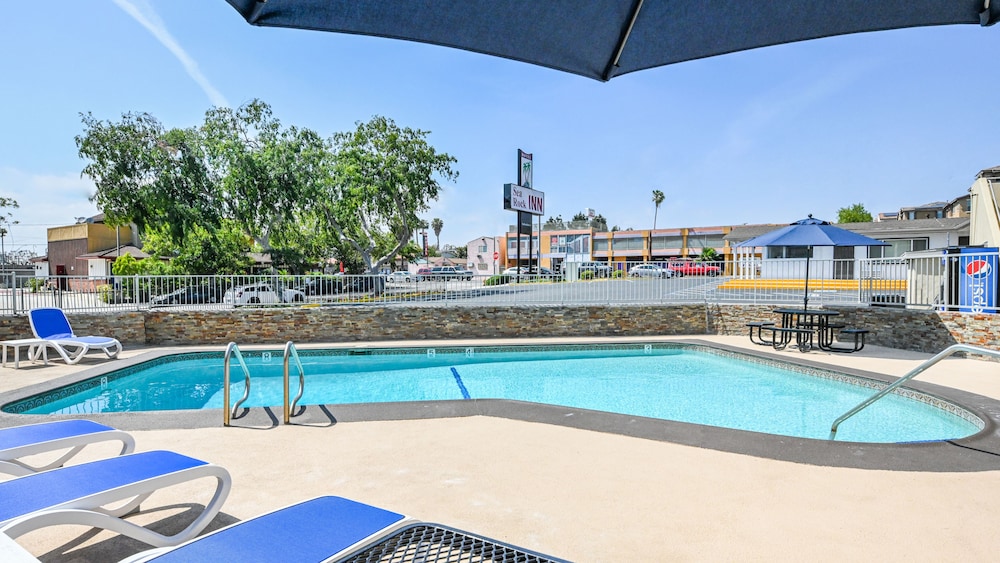 Sea Rock Inn - Long Beach 23/31