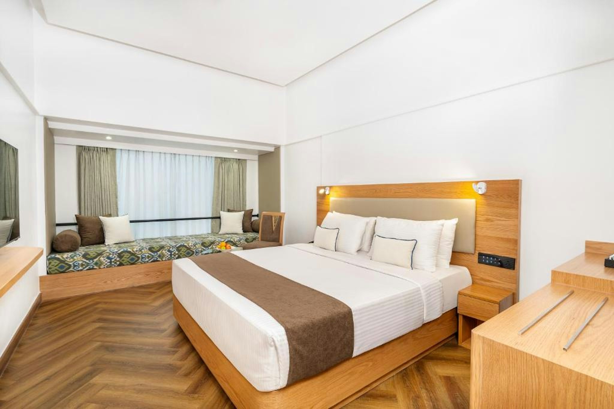 SUPERIOR ROOM