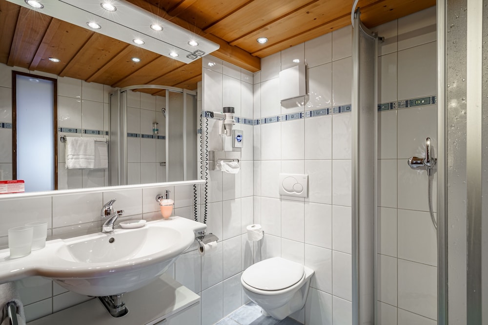 Hotel Alpenblick 50/50